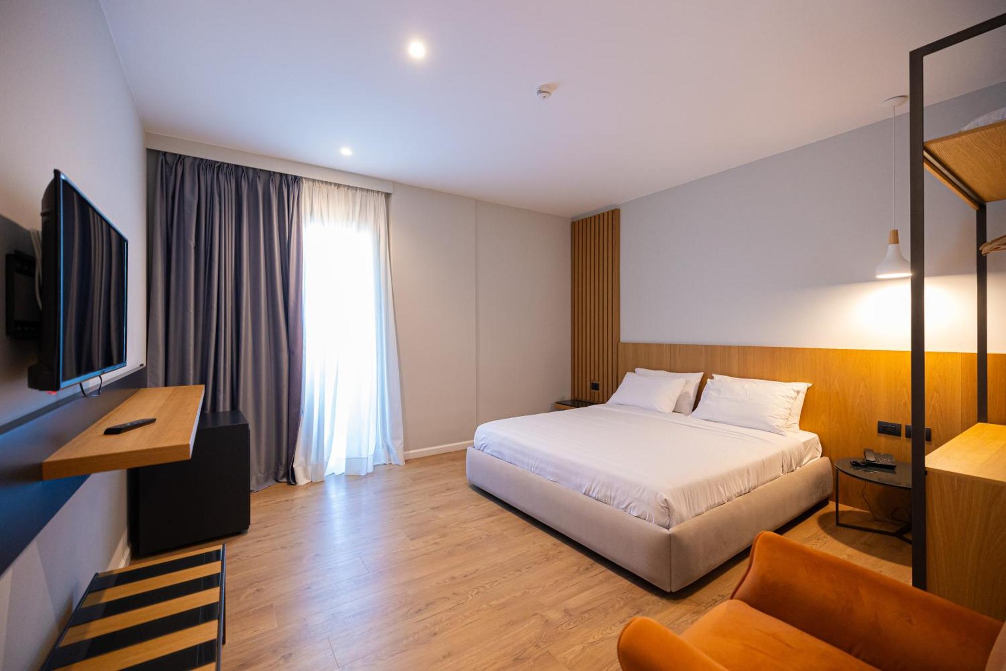 Duka Hotel Vlorë Exteriér fotografie