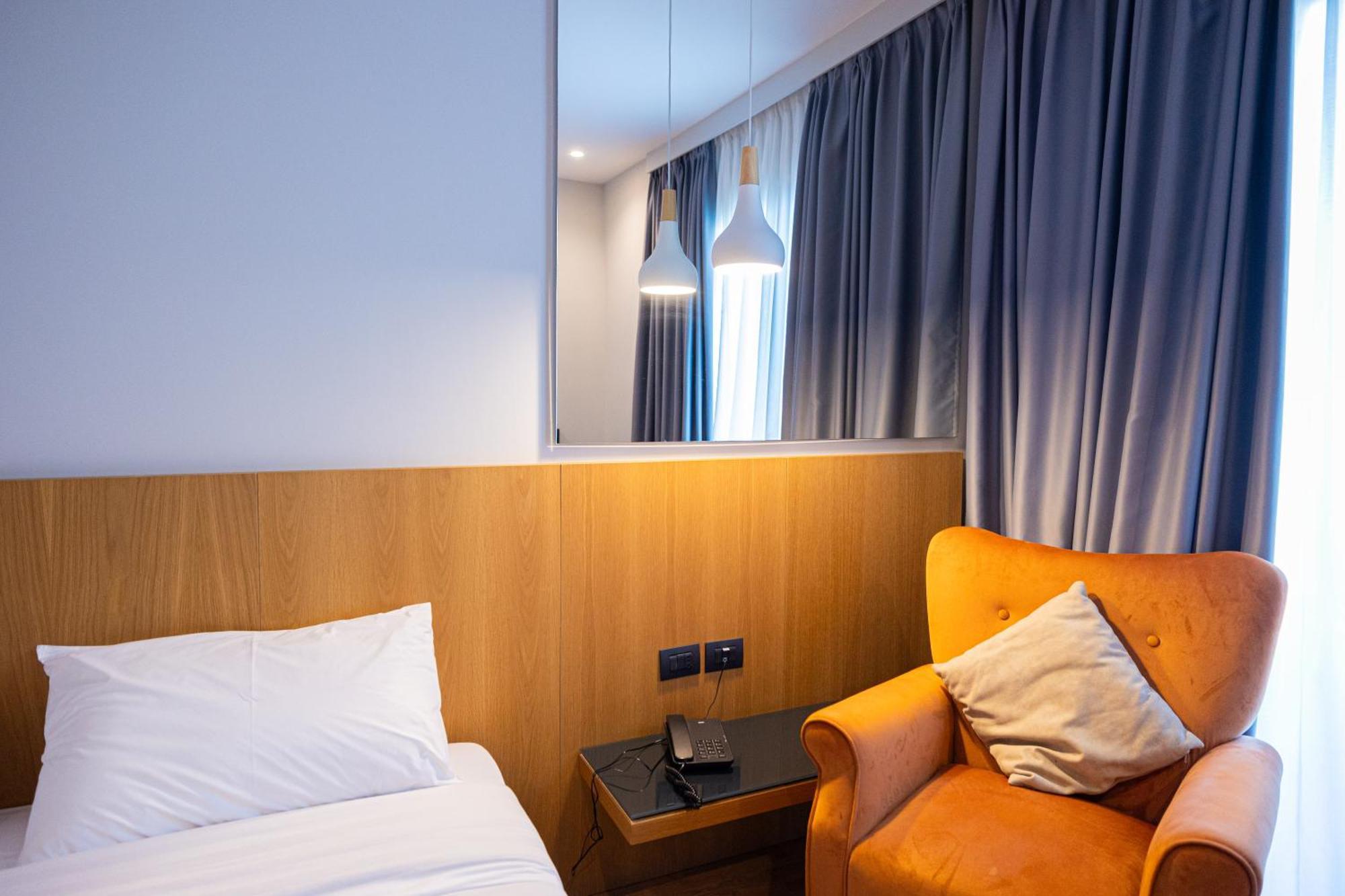 Duka Hotel Vlorë Exteriér fotografie