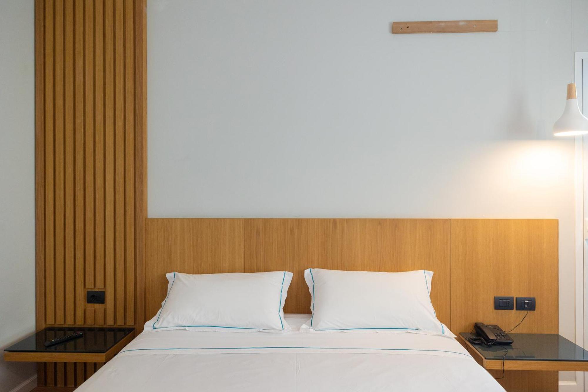 Duka Hotel Vlorë Exteriér fotografie