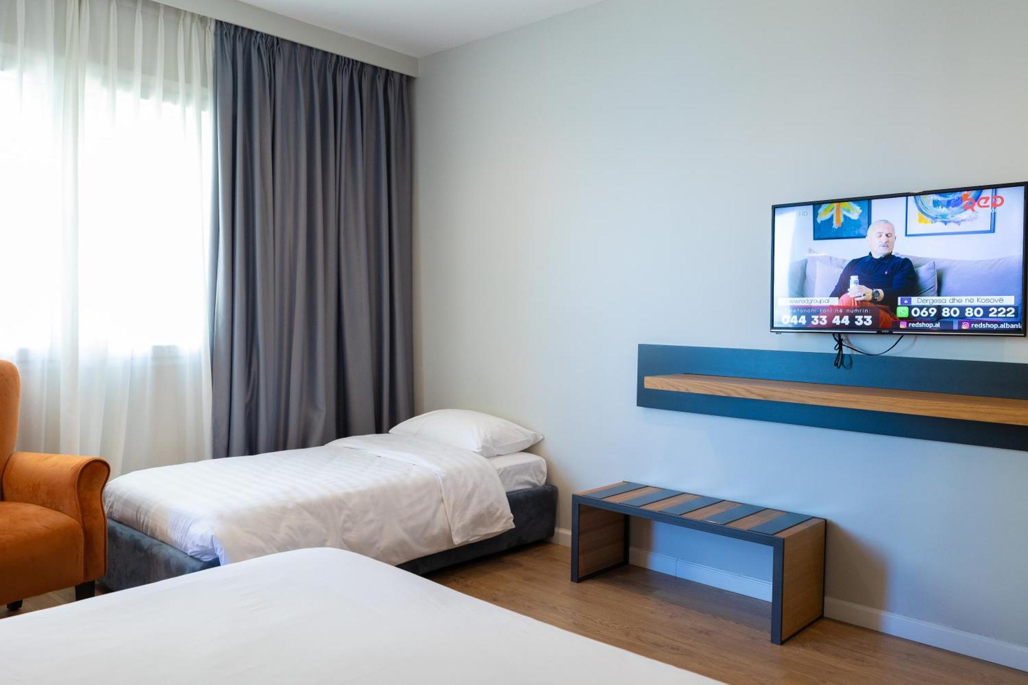 Duka Hotel Vlorë Exteriér fotografie