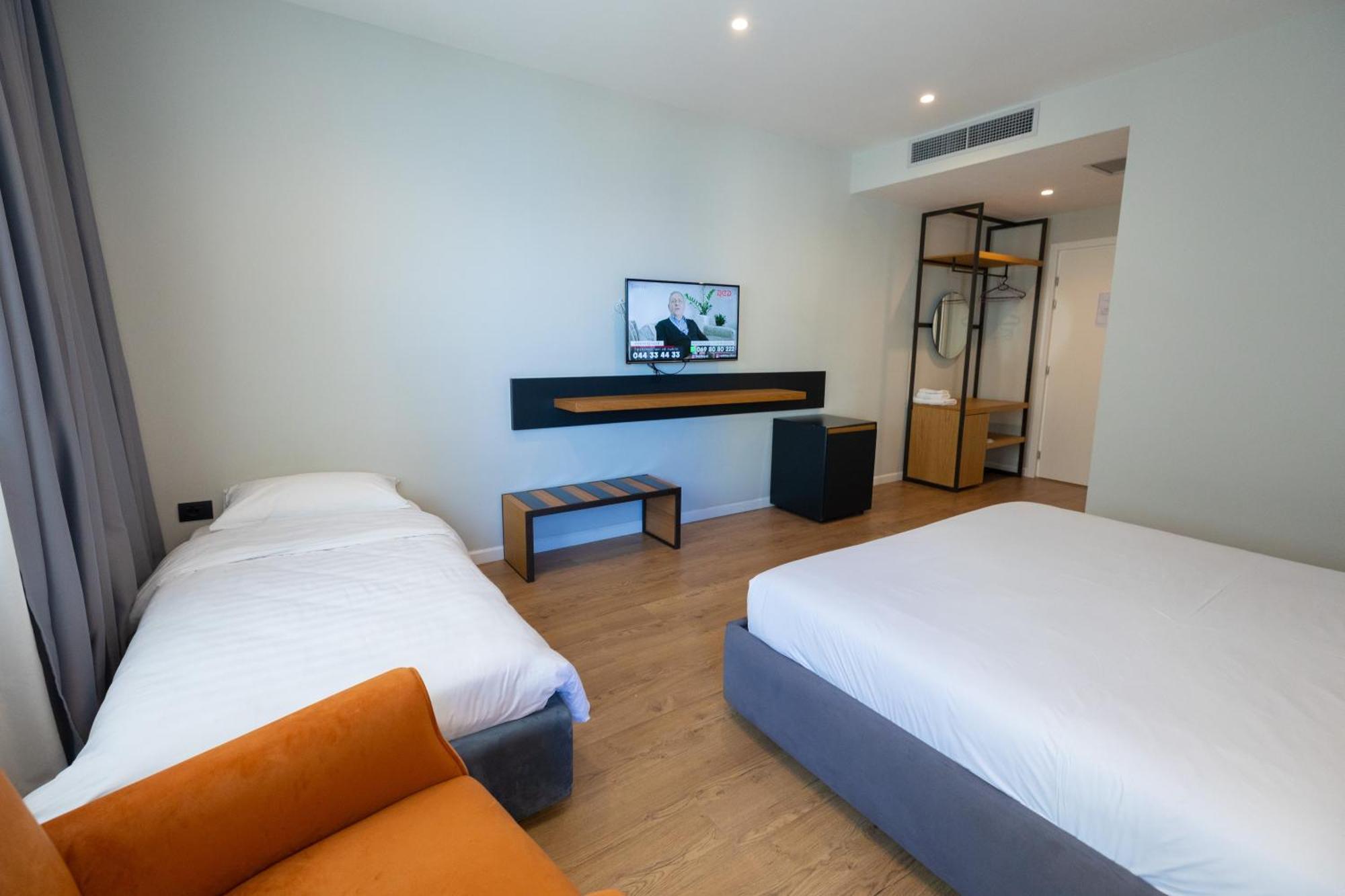 Duka Hotel Vlorë Exteriér fotografie