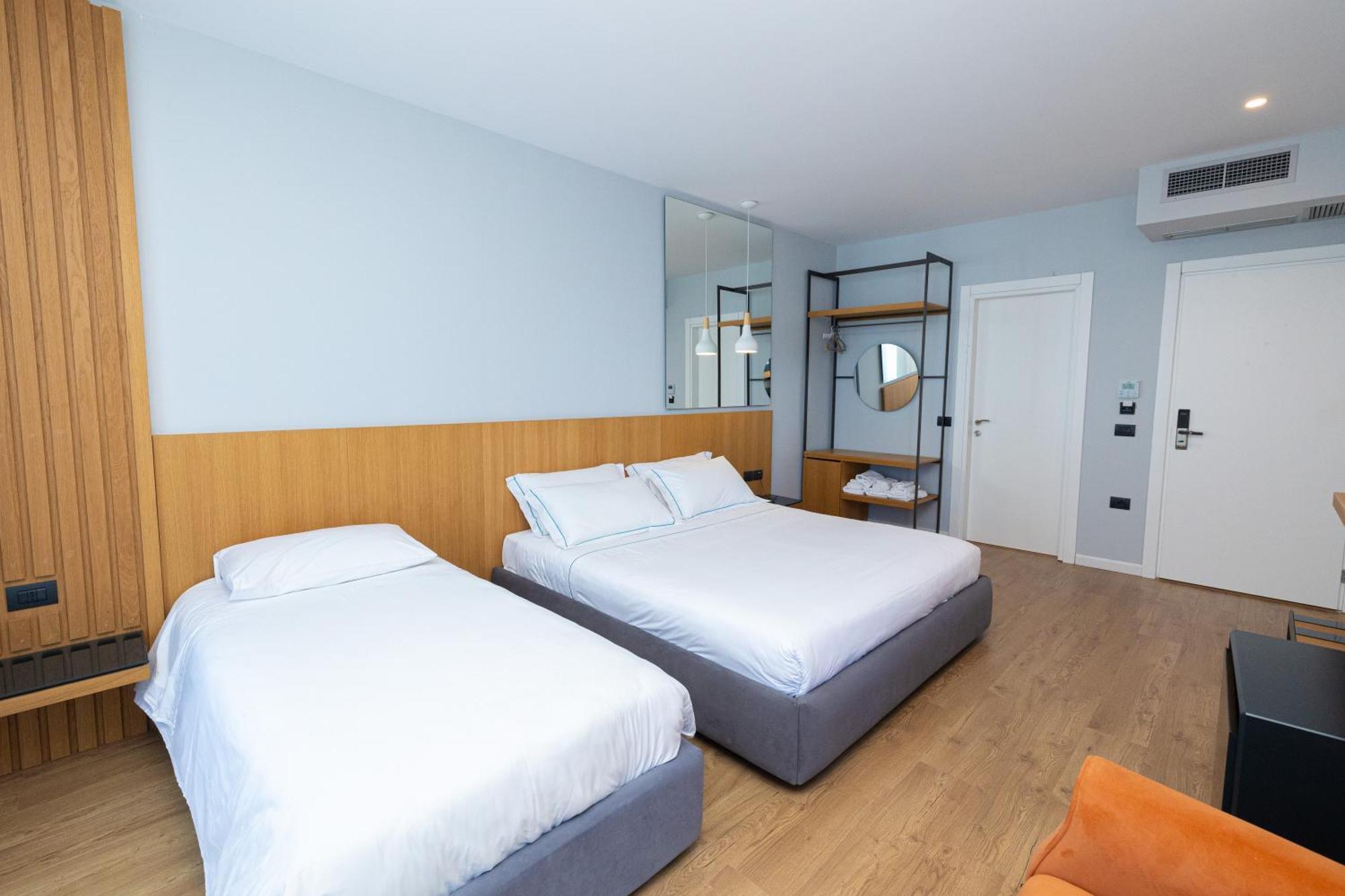 Duka Hotel Vlorë Exteriér fotografie