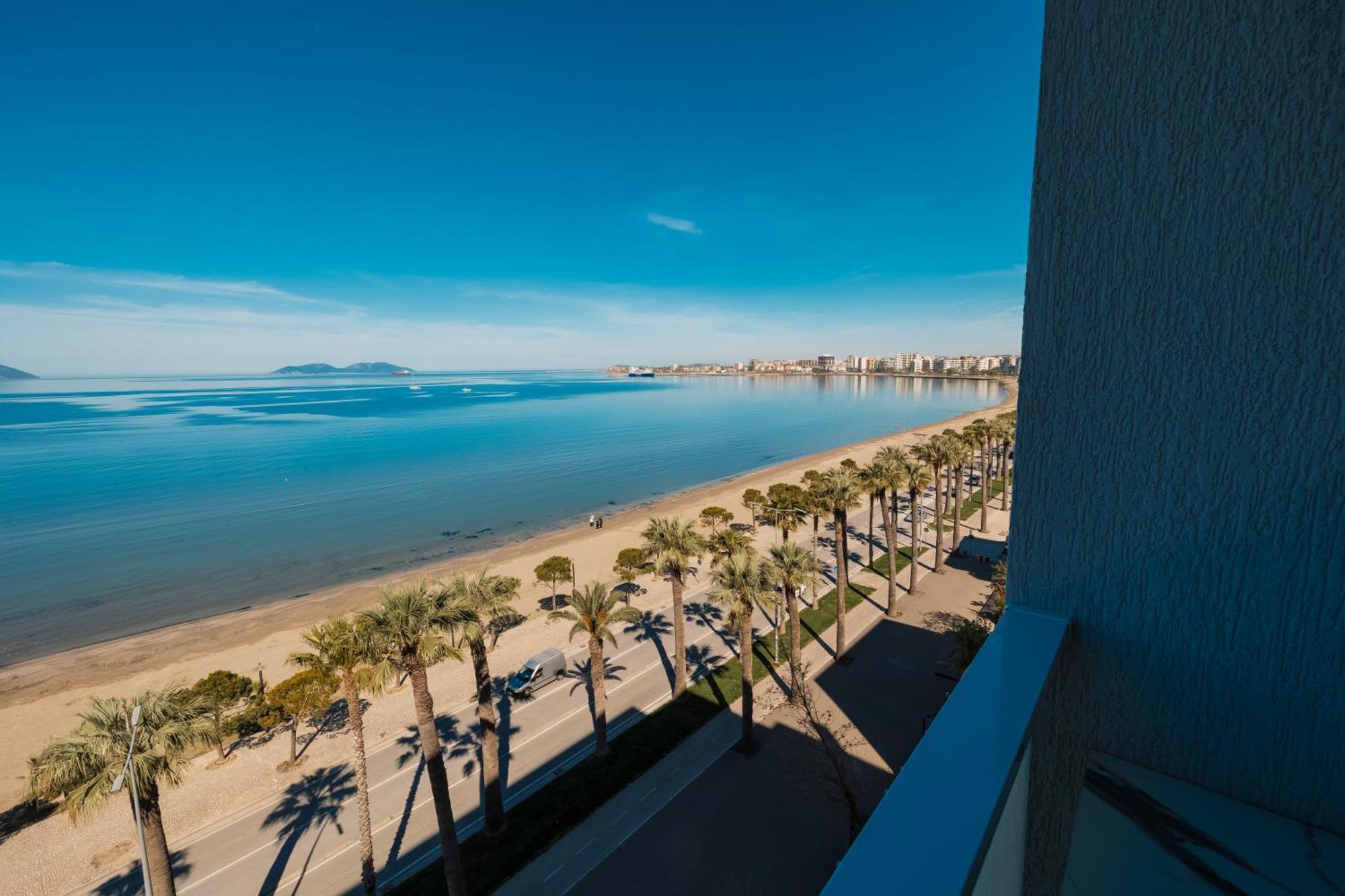 Duka Hotel Vlorë Exteriér fotografie